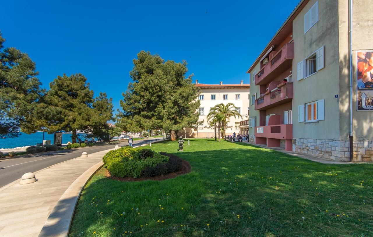 Apartment Riva Porec Luaran gambar